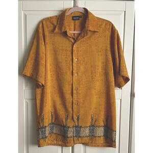 Sideout Hawaiian Men’s Button Down Floral Shirt Size M Tiki Torches Short Sleeve